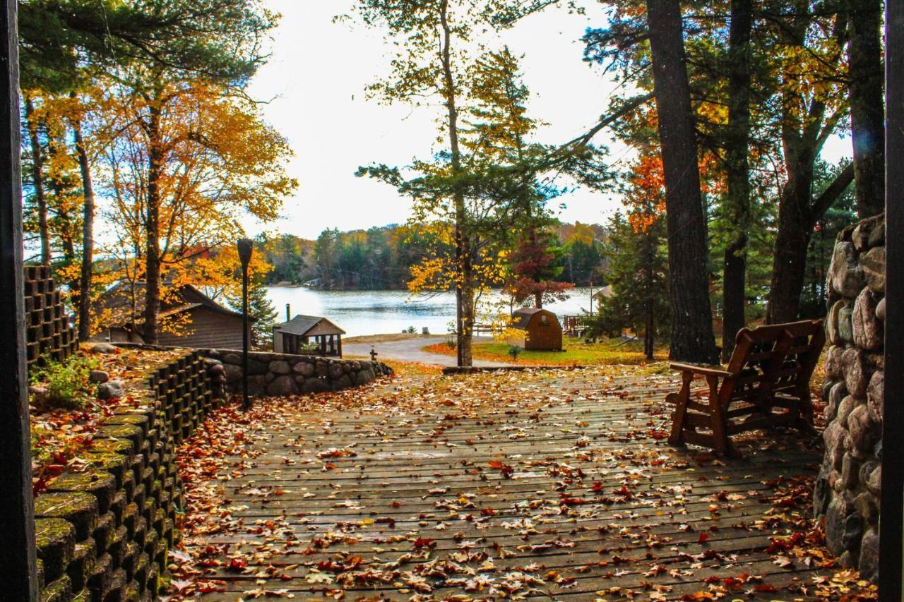 Crazy Loon Lodge Saint Germain Luaran gambar